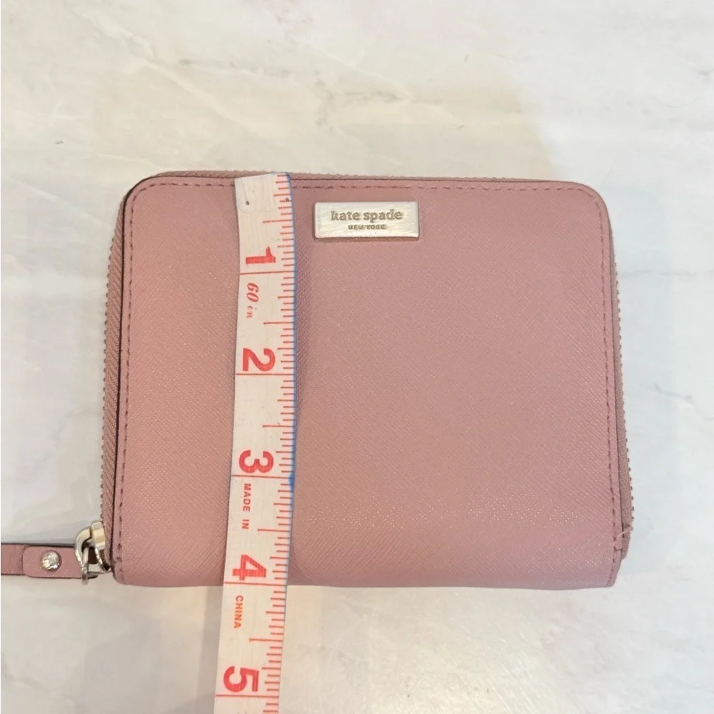 🔥Kate Spade Pink Wallet EUC🔥